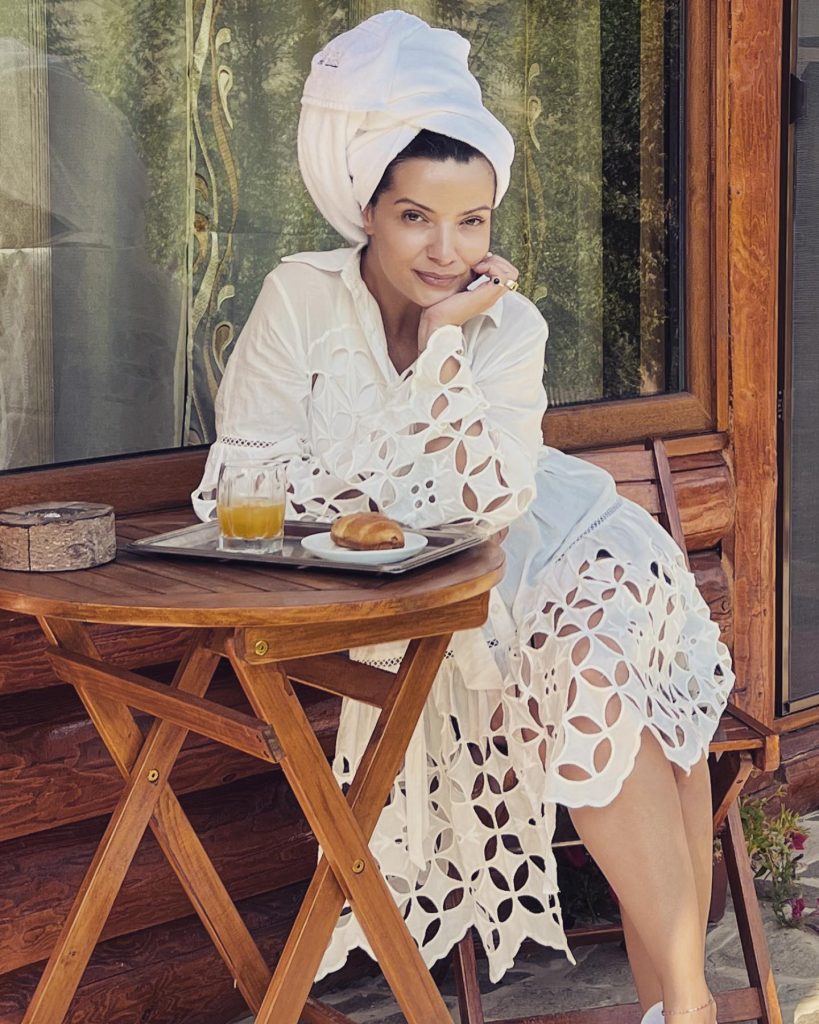 Anca Dinicu este însărcinată. Cine este iubitul actriței și cum a făcut anunțul că vor deveni părinți. „Mai bine să aflați de la mine” 2 36628628467081152525424906037294211018279804n