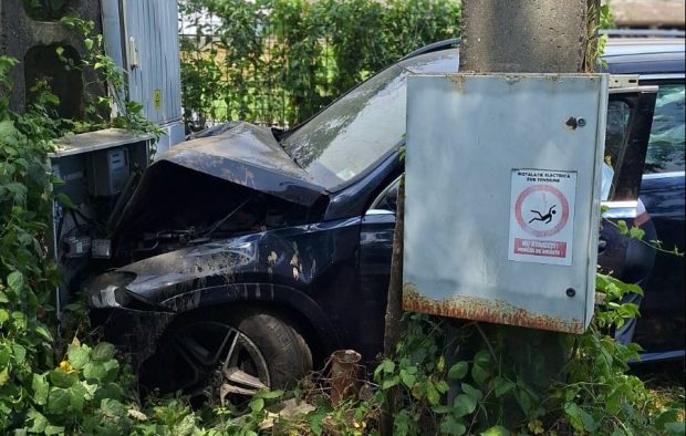 Deputatul Alin Ignat, implicat într-un accident pe centura Alba Iulia. „Am intrat în stâlp”