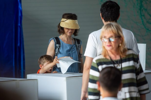 LIVETEXT | Prezența la vot la alegerile locale și europarlamentare. Peste nouă milioane de români au mers la vot