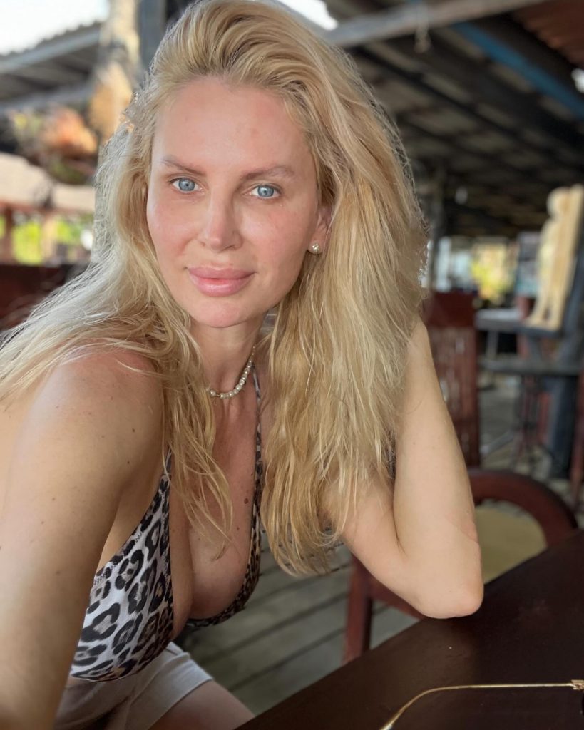 andreea banica 2