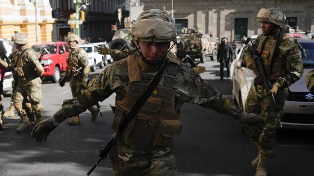 Temeri privind o lovitură de stat în Bolivia: trupe militare prezente pe străzi