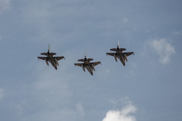 Olanda promite să înceapă „fără întârziere” livrarea celor 24 de avioane F-16 către Ucraina