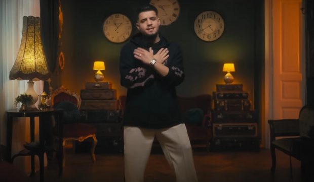 Melodia cântată de Babasha la concertul Coldplay: „Păi Naa” are aproape 7 milioane de vizualizări pe YouTube în 11 zile. Despre ce cântă