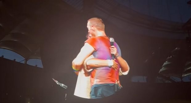 Ce a spus Chris Martin, solistul trupei Coldplay, când l-a invitat pe scenă pe manelistul Babasha pentru a cânta împreună