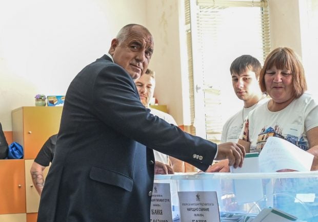 Alegeri anticipate în Bulgaria. Conservatorii lui Boiko Borisov câștigă, dar trebuie să găsească parteneri de coaliție