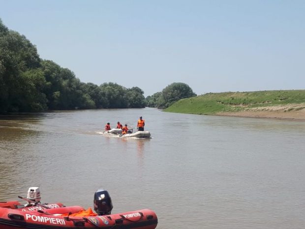 Un adolescent în vârstă de 16 ani s-a înecat în Dunăre, la Corabia