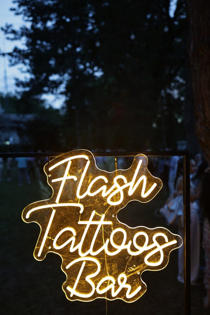 ELLE New Media AWARDS 2024: Atmosferă 21 corner flash tattoos 2 683x1024 2