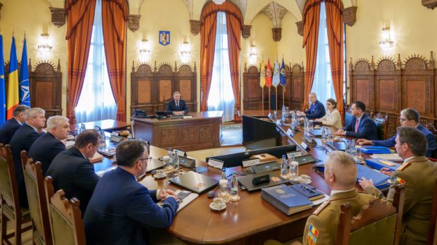 CSAT se reunește azi. Două subiecte importante pe agendă: acordarea unui sistem Patriot către Ucraina și candidatura lui Iohannis la șefia NATO