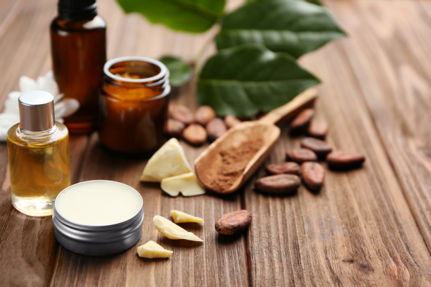 Cum să îţi prepari propriul balsam de buze