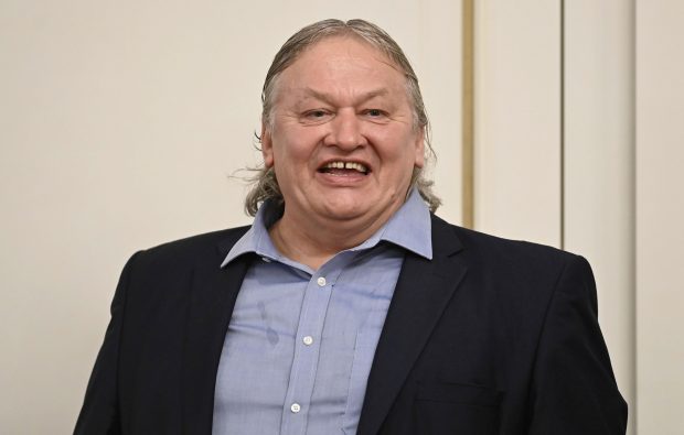 Cum încearcă Dănuț Lupu să scape de al treilea dosar pentru șofat fără permis. Avocat: „Era pe trotuar la momentul depistării”