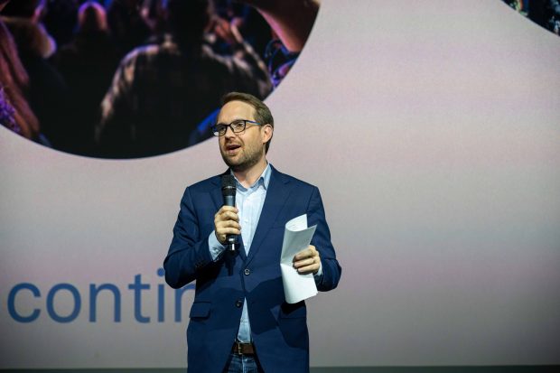 Rezultate parţiale Timişoara alegeri locale. Dominic Fritz spune că a obţinut 49% din voturi, iar Nicolae Robu – 35%