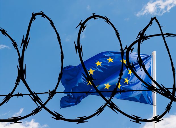 Generația „Afară cu străinii!” din Europa. Bunicii lor au declanșat revoluția sexuală, dar tinerii de azi votează cu extrema dreaptă și vor să dea timpul înapoi