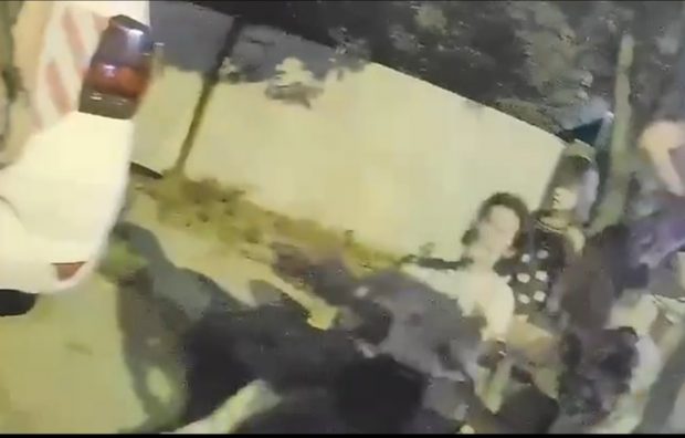 Femeie din Bucureşti, arestată preventiv după ce a muşcat mai multe persoane, inclusiv doi poliţişti, în Sectorul 1. Imagini care vă pot afecta emoțional