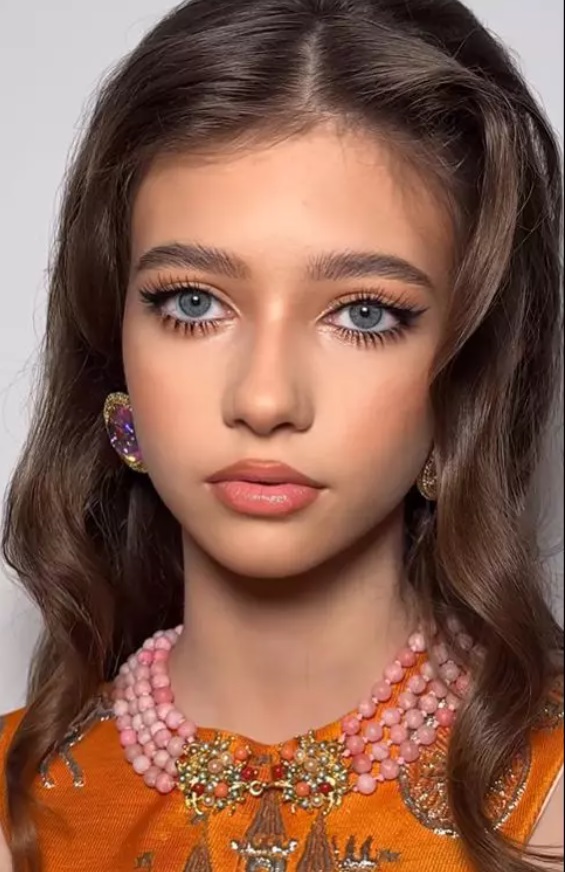 fiica iulia albu 7