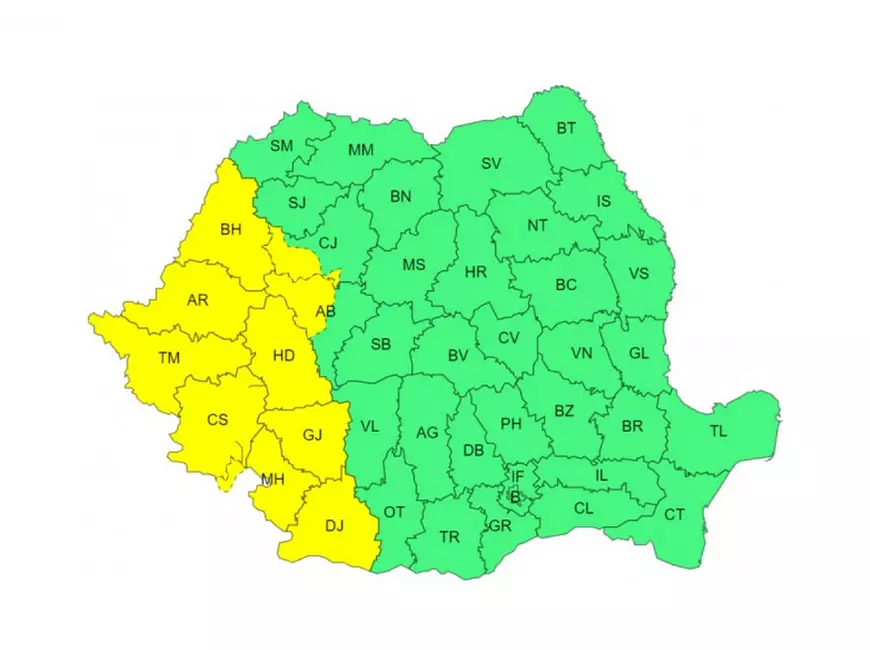 Cod roșu de vijelii în mai multe localități din Arad. Până când e valabilă alerta meteo