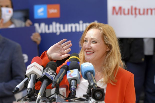 Elena Lasconi spune că nu ar mai vota „Da” la un referendum pentru familia tradițională: „Sunt destupată la cap”