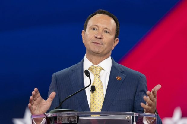 Cele „Zece Porunci”, impuse în premieră în școlile din Louisiana. Legea, criticată dur: „Încalcă separarea dintre biserică și stat”