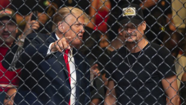 Donald Trump propune o „ligă a luptătorilor migranți”