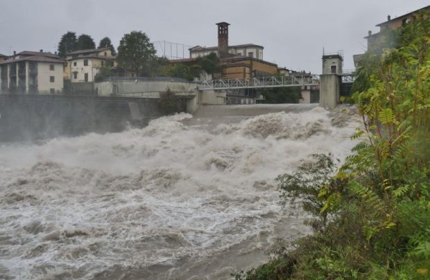 Cel puțin șapte persoane au murit în urma furtunilor violente care au lovit Franța, Elveția și Italia