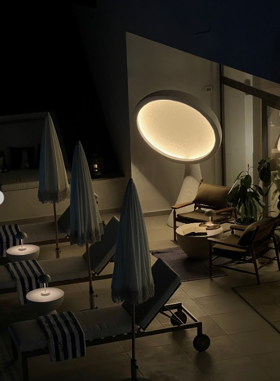 Vedere exterioară hotel