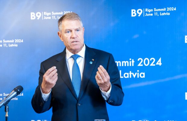 „Este îndoielnic că ar face față cerințelor unei funcții europene de top”, scriu germanii, după ce Iohannis s-a retras din cursa pentru șefia NATO