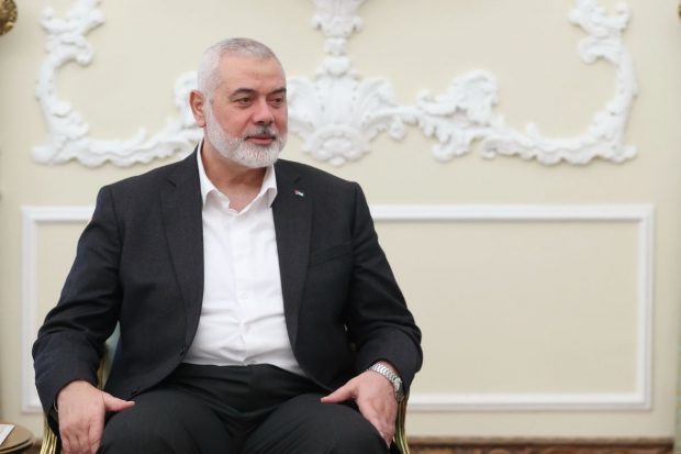Zece membri ai familiei liderului politic al Hamas, uciși într-un atac israelian