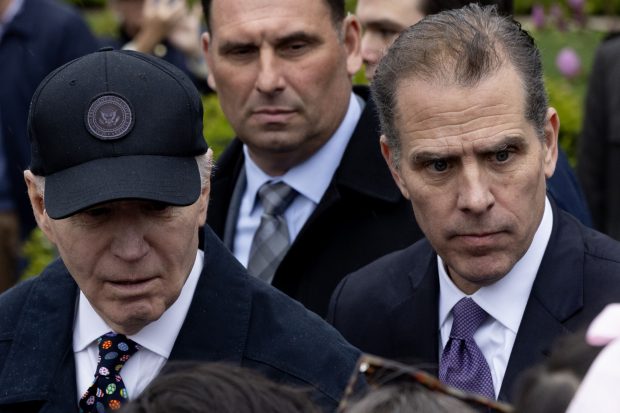 Joe Biden spune că nu îl va graţia pe fiul său dacă va fi condamnat. Ce pedeapsă riscă Hunter Biden