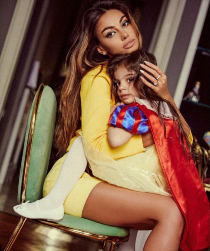 Mădălina Ghenea rupe tăcerea despre Charlotte, fetița ei și a lui Matei Stratan: „Eu sunt și mamă, și tată! Mi-am dorit-o foarte mult” 3 madalina ghenea si fetita ei 1