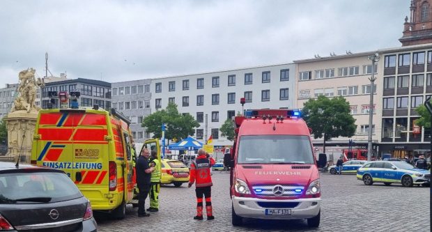 Un politician german de extremă-dreapta a fost atacat cu cuțitul în oraşul Mannheim