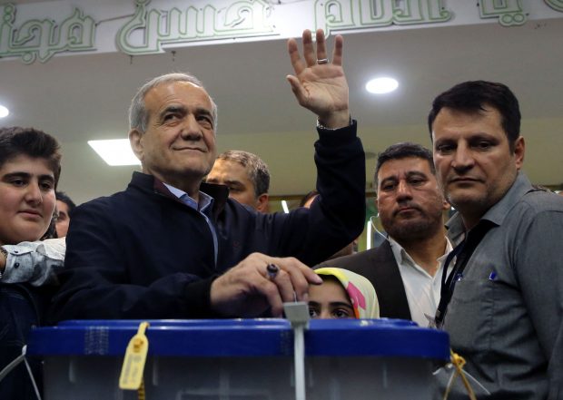 Alegeri prezidențiale în Iran. Rezultate finale: cine este Masoud Pezeshkian, reformatorul care poate produce surpriza în turul doi