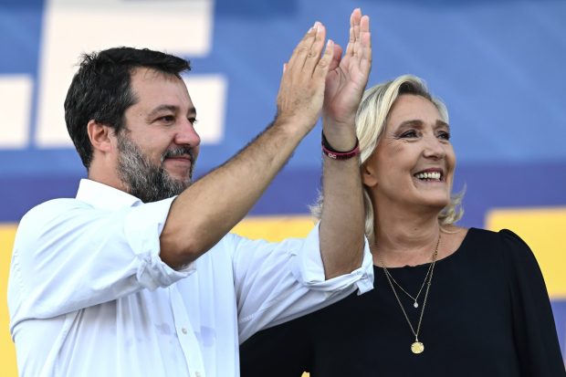 Matteo Salvini și Marine Le Pen se întâlnesc la Bruxelles cu gândul la o mare alianță de centru-dreapta