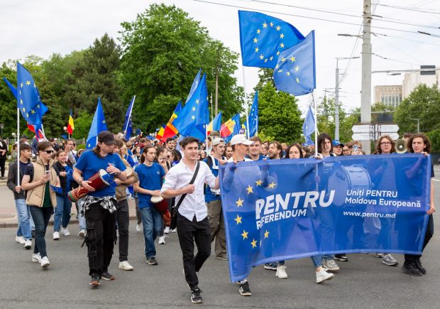Comisia Europeană apreciază că R. Moldova și Ucraina îndeplinesc condițiile pentru începerea negocierilor de aderare