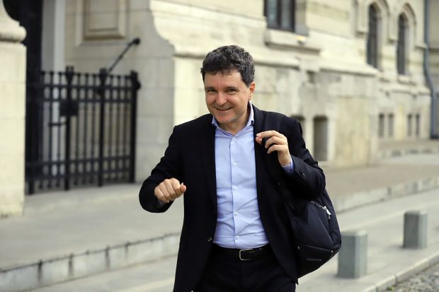 Nicuşor Dan spune că a fost felicitat de Marcel Ciolacu după victoria la alegeri: „Mi-a spus că ar trebui să vorbim de viitorul Bucureştiului”