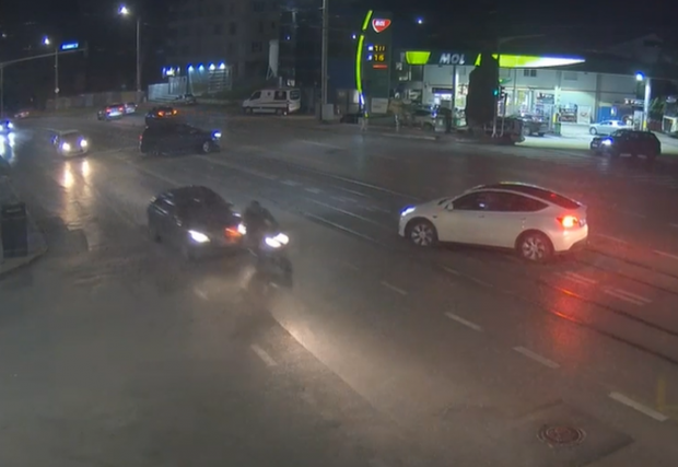 Avocata care a lovit intenționat cu mașina un motociclist în Iași a fost reținută. Ce acuzații i se aduc | VIDEO