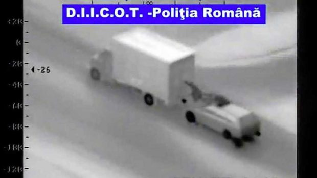 Camioane jefuite în mers, pradă de peste un milion de euro, în Olanda: „Care dintre românii arestați acum 4 ani au fost eliberați?”