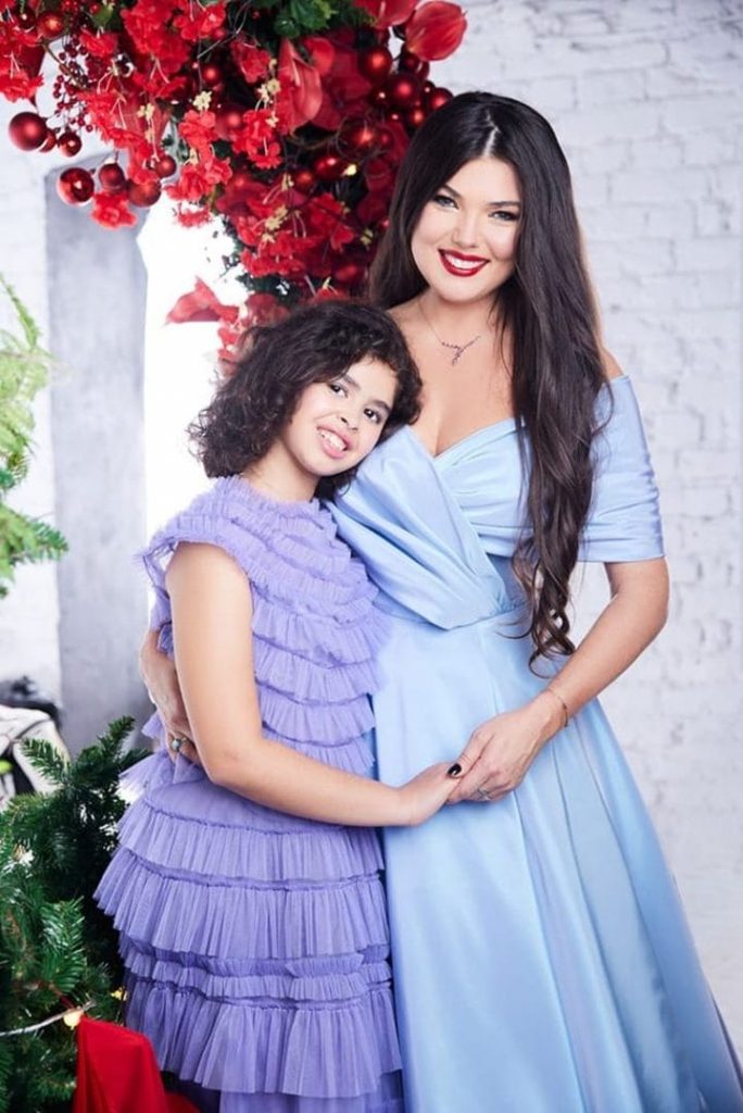 paula seling si fiica elena 1