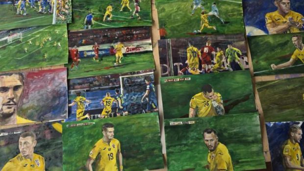 EURO 2024. Tricourile echipei României de la meciul cu Ucraina şi portretele pictate ale fotbaliștilor, într-o licitaţie caritabilă | VIDEO