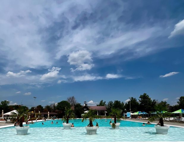 O nouă investiție de peste 1 milion de euro în parcurile acvatice Magic Place Aqua Park şi Magic Summer Waves din Bucureşti