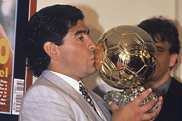 Balonul de Aur câștigat de Diego Maradona în 1986 a fost sechestrat de justiția din Franța