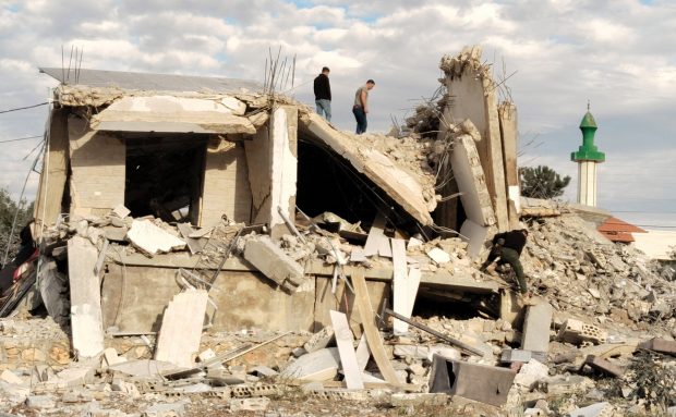 Cel puţin 4 morţi şi 120 de răniţi în Iran, într-un cutremur de magnitudine 5. Salvatorii caută supraviețuitori sub dărâmături