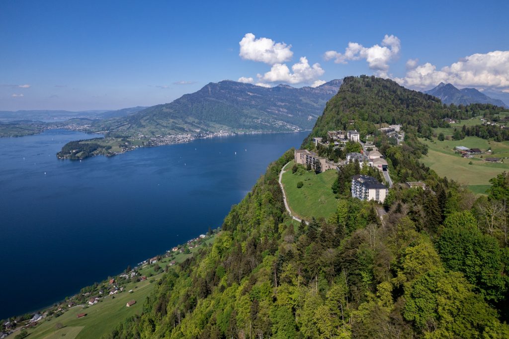 Ce speră să obțină Ucraina de la summitul pentru pace din Elveția. Cât costă conferința fără Rusia de la Bürgenstock 1 profimedia 0872831745