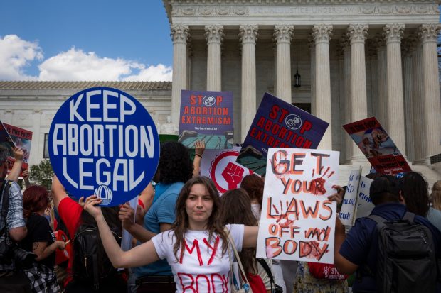 Curtea Supremă a SUA permite avorturile în situații de urgență în Idaho