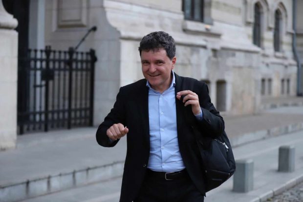 Rezultate EXIT POLL București | Nicușor Dan a câștigat un nou mandat la Primăria Capitalei. Prima reacție: „Sunt copleșit de responsabilitatea pe care mi-o dați”