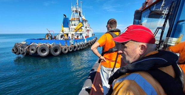 Marinar ucrainean cu probleme cardiace, aflat pe un remorcher în Marea Neagră, salvat și adus la țărm în Constanța
