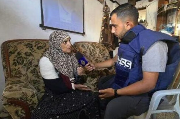 „L-au pus pe mine!”. Al Jazeera difuzează un clip „cu un câine al armatei israeliene care atacă o palestiniancă”, IDF spune că animalul fusese răpit de Hamas