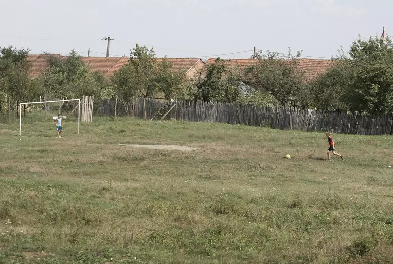 Povestea lui Nicolae Stanciu, eroul României din meciul cu Ucraina. A fost „Mister Boboc”, mama l-a dus la fotbal, la 16 ani era să-și piardă piciorul. „Nicu vorbește cu mingea”