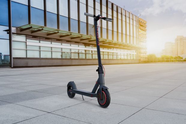 La școală cu trotineta electrică? Una dintre cele mai bune variante este AERIUM AOVO PRO