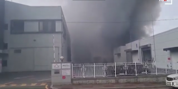 Zeci de morţi în urma unui incendiu la o fabrică de baterii de litiu, în Coreea de Sud: „Douăzeci şi unu de muncitori sunt daţi dispăruţi”