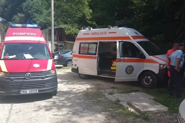 Un tânăr și soția lui, atacaţi de urs la Slănic Moldova, în timp ce se plimbau. Cei doi au ajuns la spital