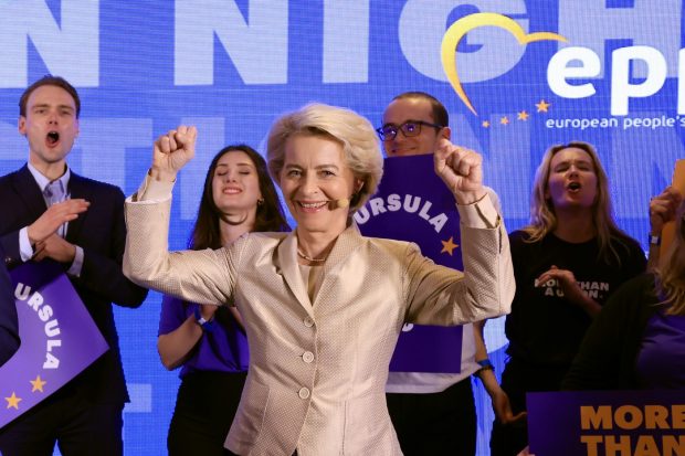 Alegeri europarlamentare 2024. Centrul rezistă, dar Europa se înclină spre dreapta. Ursula von der Leyen: „Am câștigat”